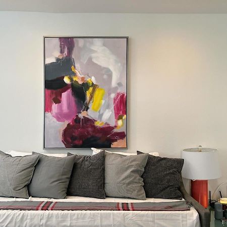Вилла Hollywood Purple Habitat Лос-Анджелес Экстерьер фото
